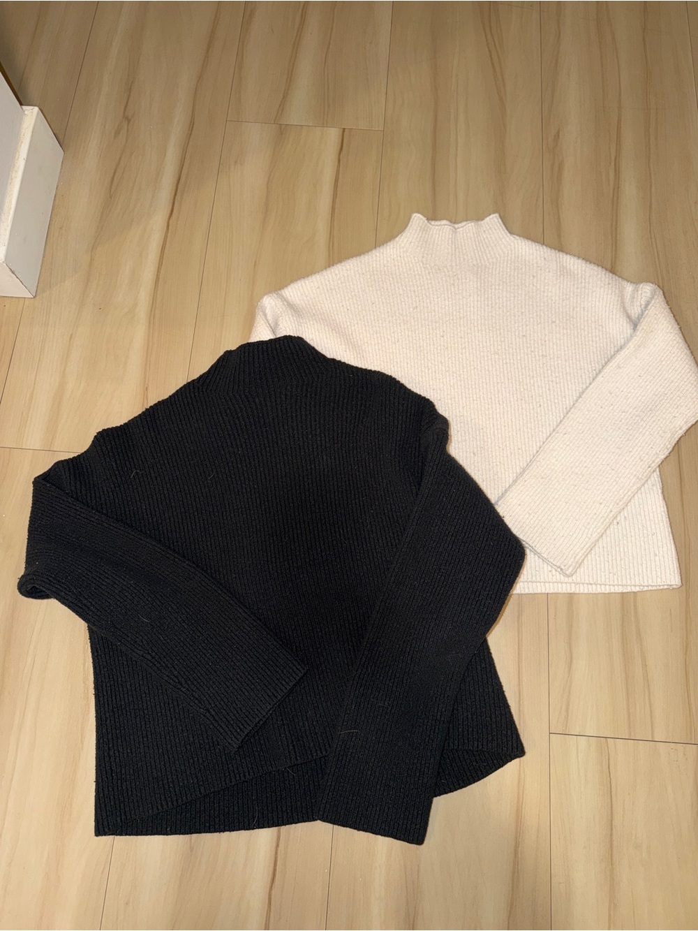 Abercrombie Mock Neck Ribbed Sweater Bundle - Black and Cream